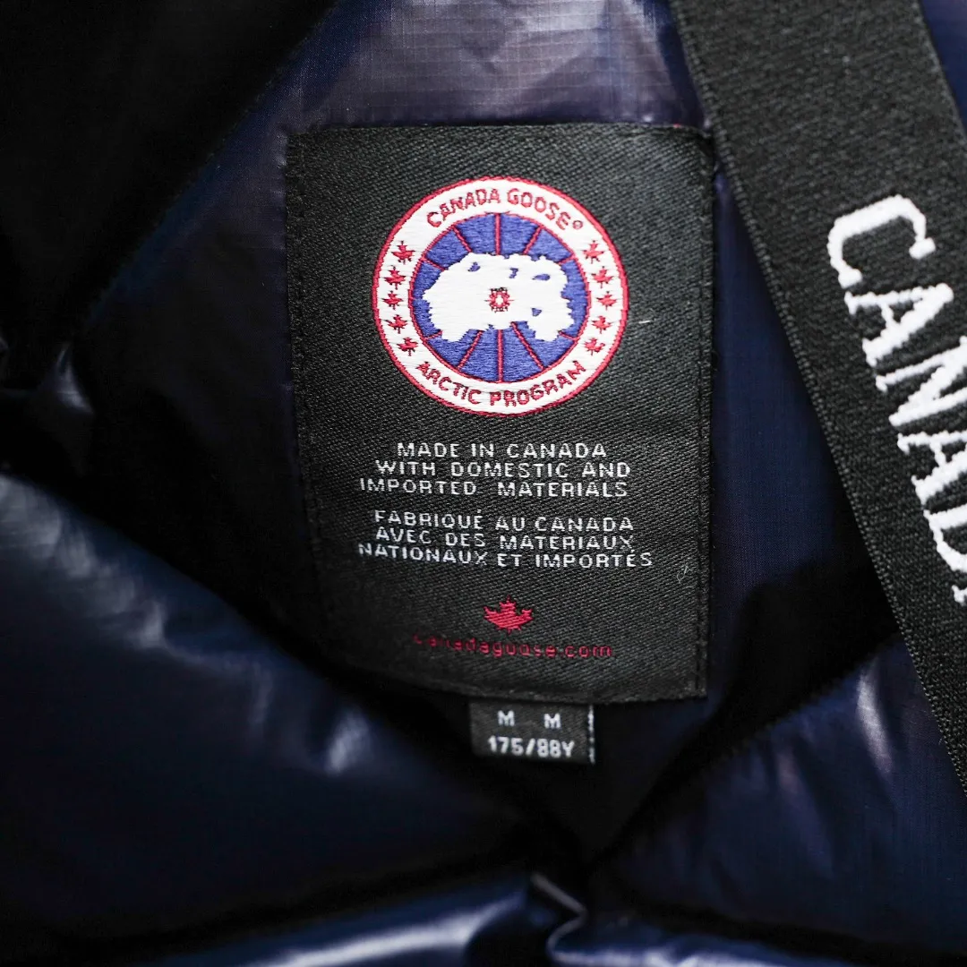 CANADA GOOSE 2227 ： Size：XS-XXL